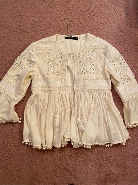 Embroidered cotton lackey by Zara, size M
